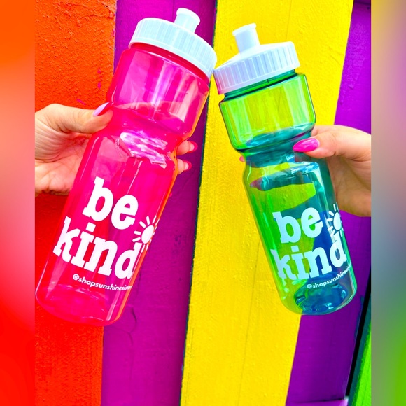 Other - Be Kind Water Bottle🌸